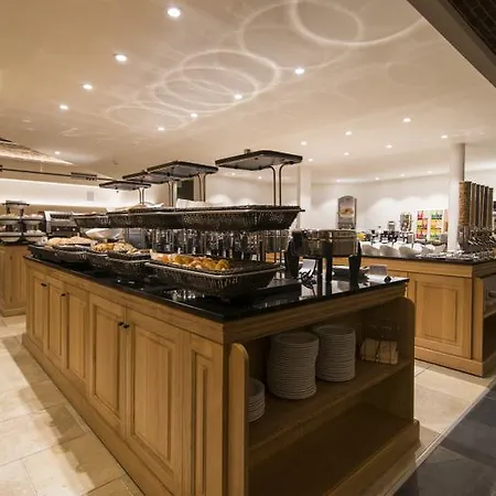 Dukes' Academie - By Dukes' Collection Hotel