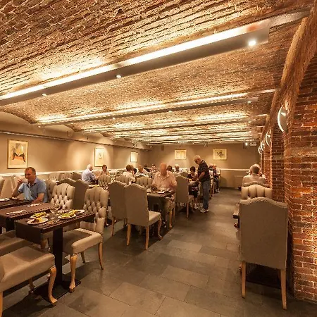 Dukes' Academie - By Dukes' Collection Hotel